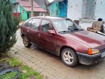 Opel Kadett 1.3 MT, 1985, битый, 523 565 км, с пробегом, цена 30 000 руб.