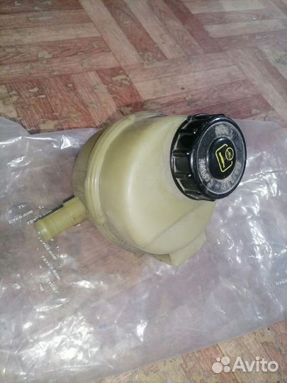 Бачок гур renault kaptur