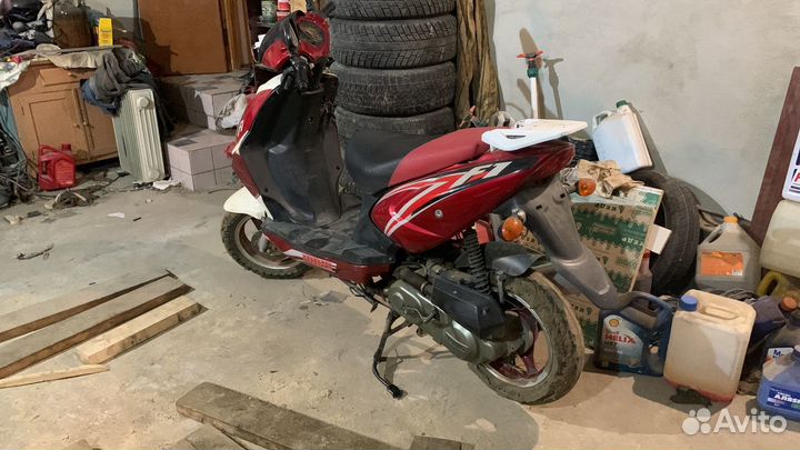 Скутер ирбис F1