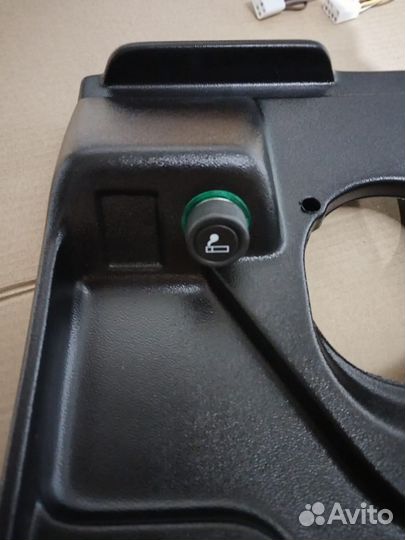 Тоннель пола нива урбан кнопки+прикуриватель