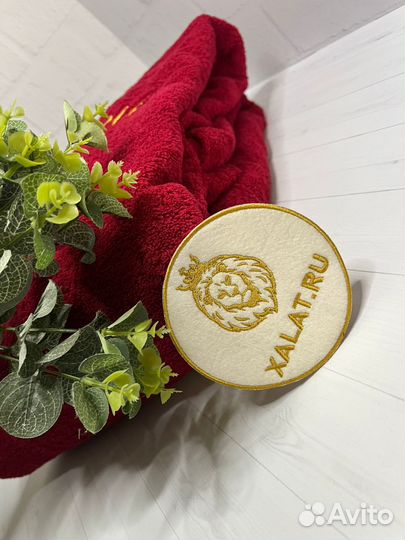 Женский махровый халат с капюшоном именной