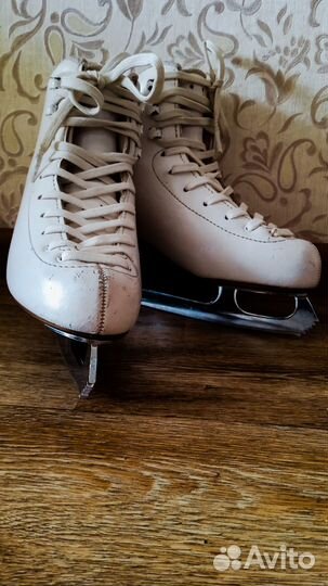 Фигурные коньки Risport antares (белые) 20,5