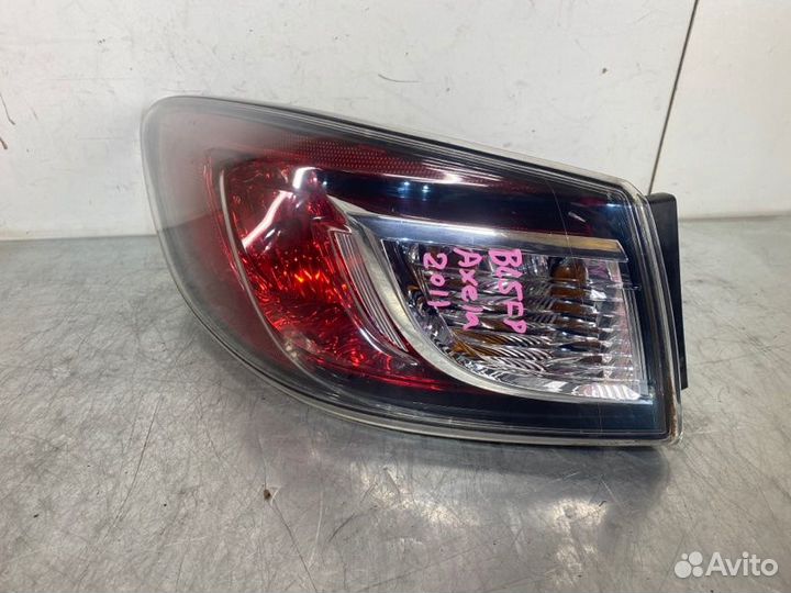 Фонарь mazda 3 BL левый правый седан хэтч 555