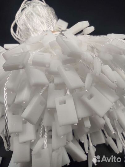 Биркодержатель белый