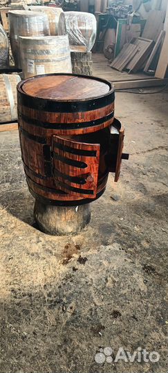 Дубовые бочки, кадки, муляжи, купели