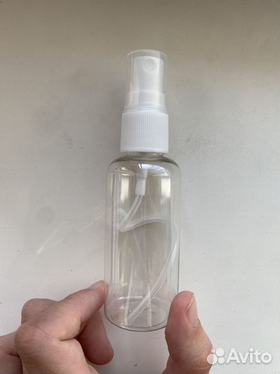 Флакон с распылителем