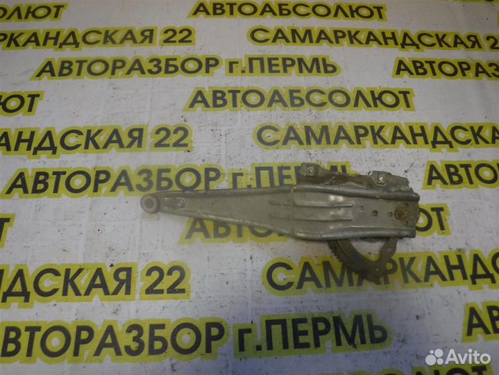 Стеклоподъемник механ. задний правый Toyota Yaris