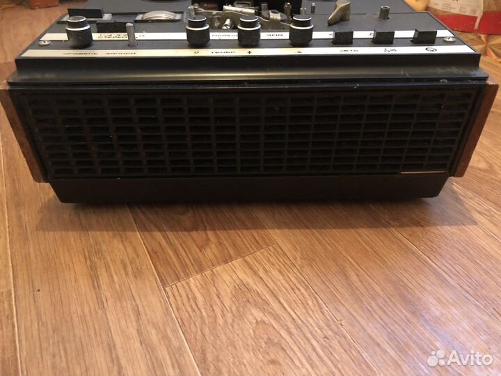 Магнитофон Саната 308 + Родные документы 1979 г