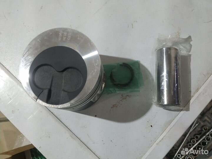 Поршнекомплект, поршни Omega/Frontera