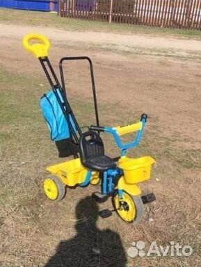 Детский трехколесный велосипед