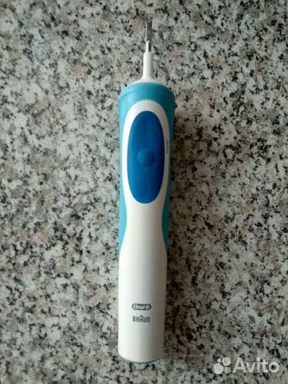 Зубная щетка oral b