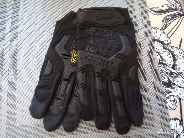 Перчатки mechanix