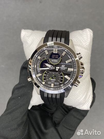 Часы Casio Edifice ECB-30P-1A
