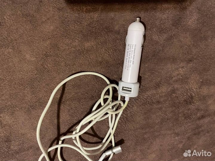 Автомобильное зарядное для MacBook