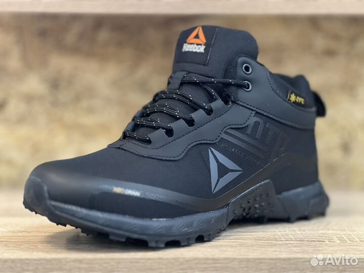 Кроссовки зимние Reebok 42(27см)