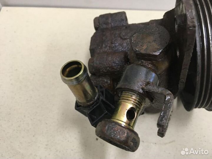 Насос гидроусилителя Maxima (A33) 2000-2005