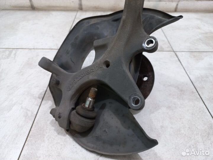 Кулак передний левый Mercedes E430 S210 113.940