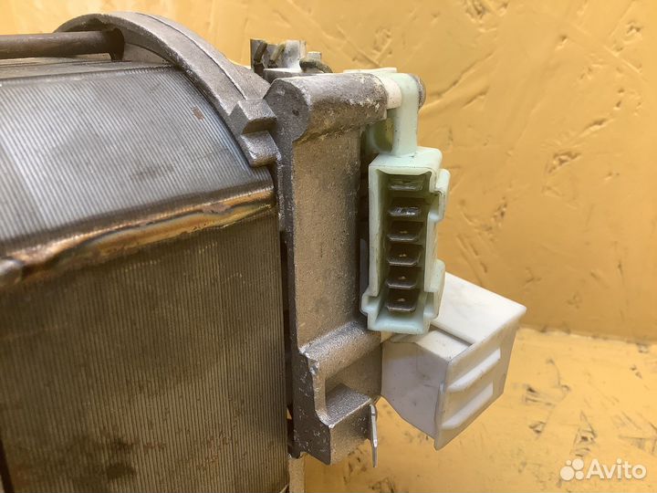 Двигатель мотор Ariston TX85. (1508)