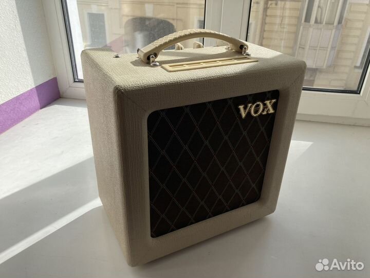Ламповый комбоусилитель Vox ac4tv