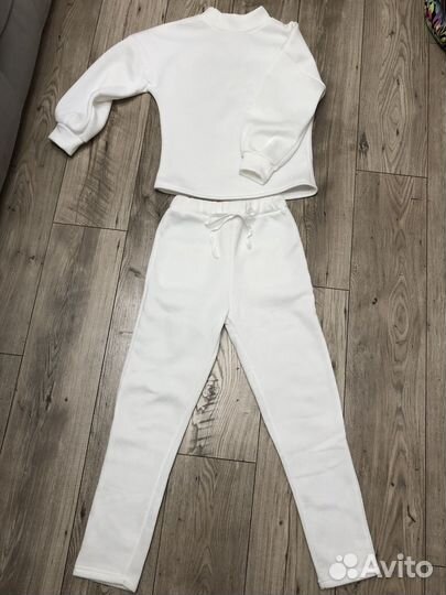 Костюм спортивный