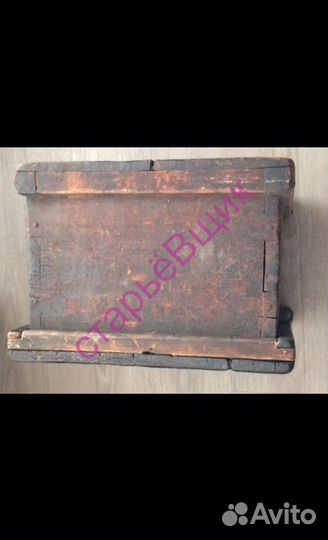 Шаман. Сундук старинный, бурят монгол.Шошоолог