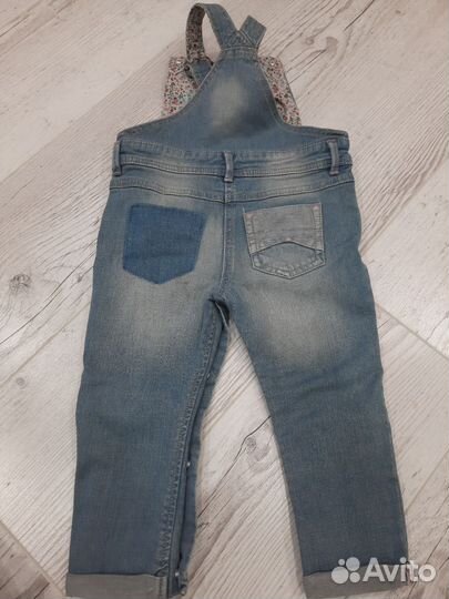 Джинсовый комбинезон для девочки