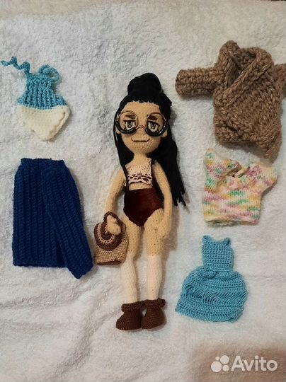 Кукла вязаная