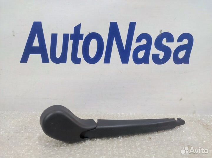 Поводок стеклоочистителя задний Ford Focus 3