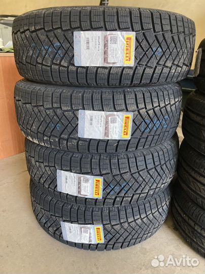 Pirelli Ice Zero FR 225/60 R18 104T