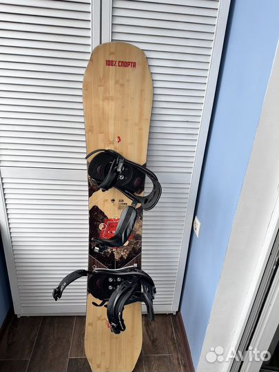 Сноуборд с креплениями