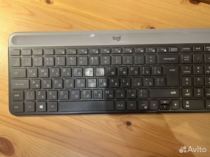 Комплект беспроводная клавиатура и мышь logitec
