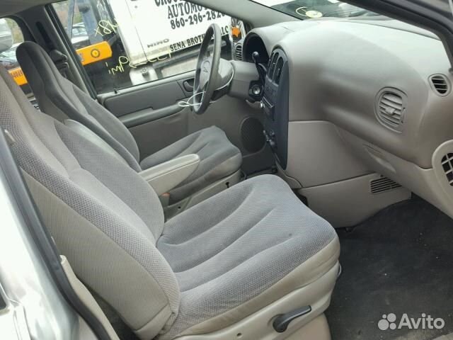 Разбор на запчасти Chrysler Voyager