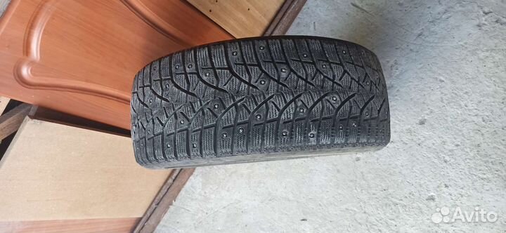 Bridgestone Blizzak Spike-02 2.25/4.5 R17