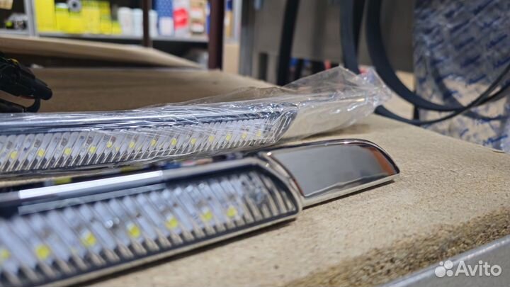 Молдинги на nissan teana j32