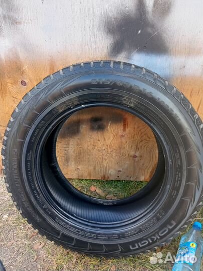 Nokian Tyres Hakkapeliitta 5 SUV 215/65 R16 102T