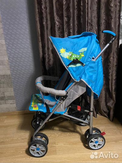Прогулочная коляска