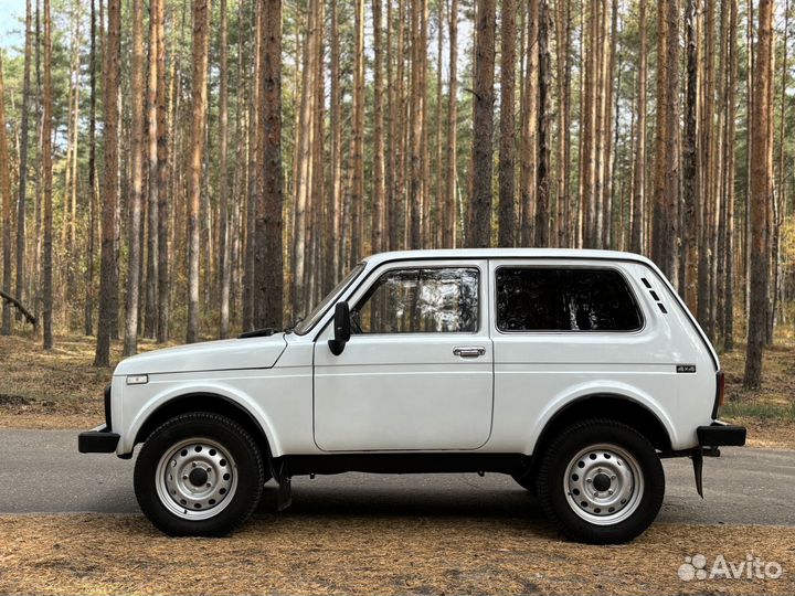 LADA 4x4 (Нива) 1.7 МТ, 1999, 180 000 км