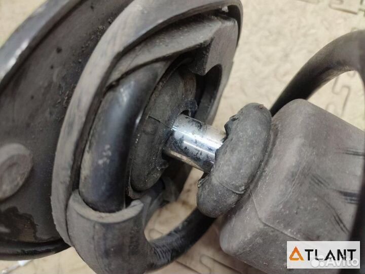 Стойка передняя левая honda stepwgn