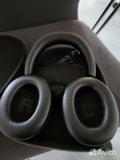 Наушники Bowers Wilkins