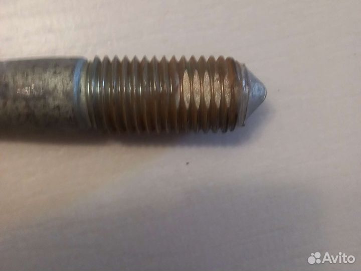 Буксировочный крюк газель next