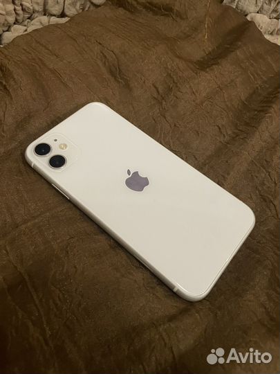 iPhone 11, 64 ГБ