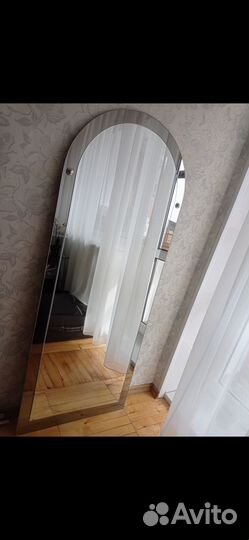 Зеркало в отличном состоянии
