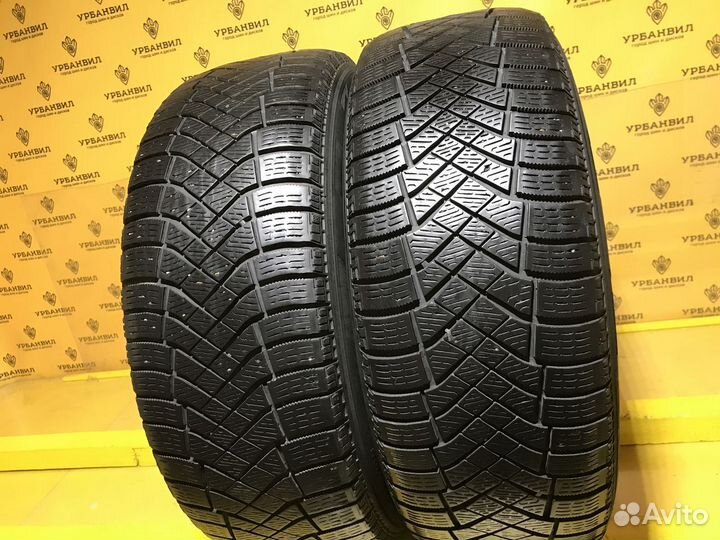 Pirelli Ice Zero FR 215/60 R16 99H