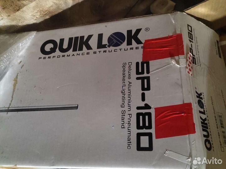 Стойка для акустики quik LOK SP180 новые