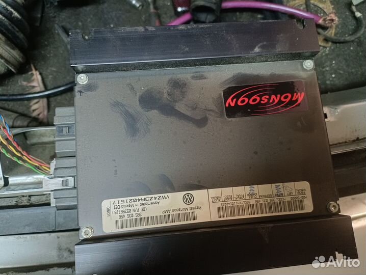 Усилитель магнитолы Volkswagen Passat B5+