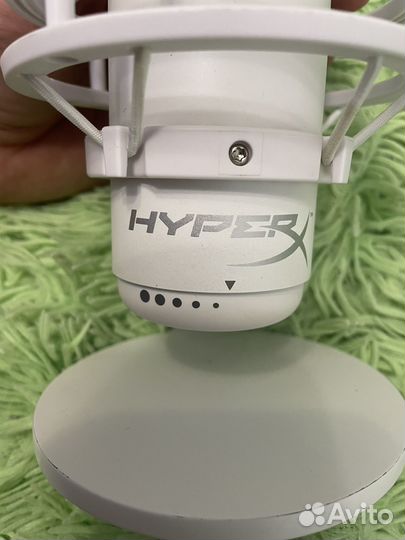 Микрофон HyperX QuadCast S белый