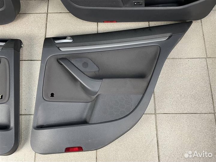 Дверные карты комплект VW Golf 5 (2004-2009г.в.)