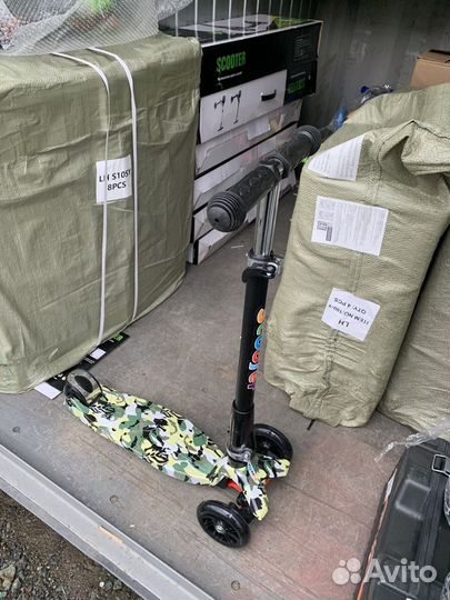 Самокат детский трехколесный с светящимися колеса