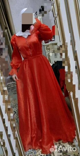 Вечернее платье