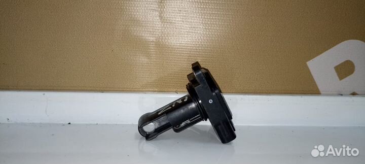 Датчик массового расхода воздуха Toyota Lexus